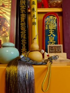 Gourd & Five-Emperor Coins — Wealth-Attracting Ornament