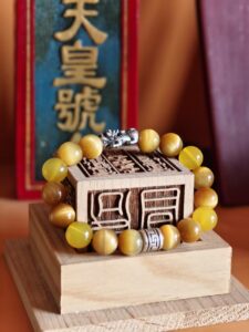 Yellow Agate — Beaded Bracelet — Jewelry — Luck Enhancement